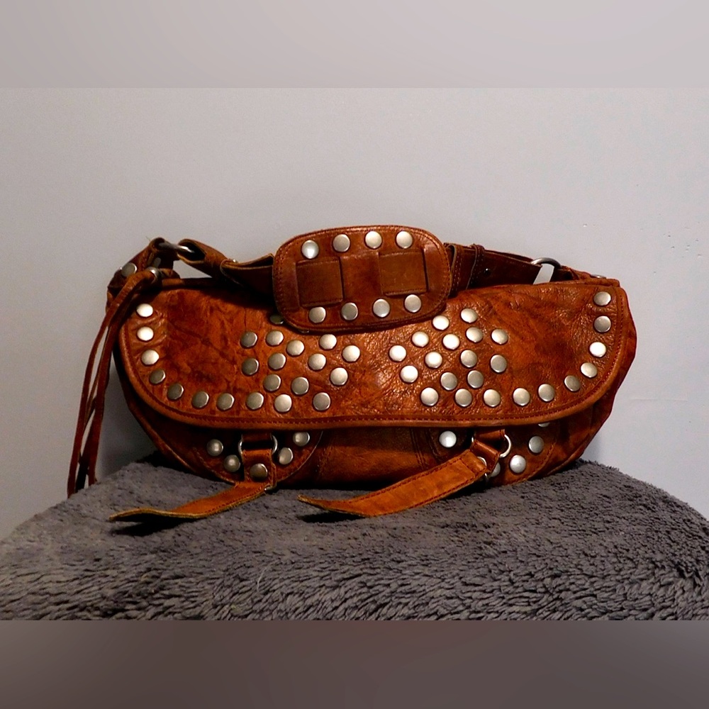 VINTAGE Steve Madden saddlebag purse